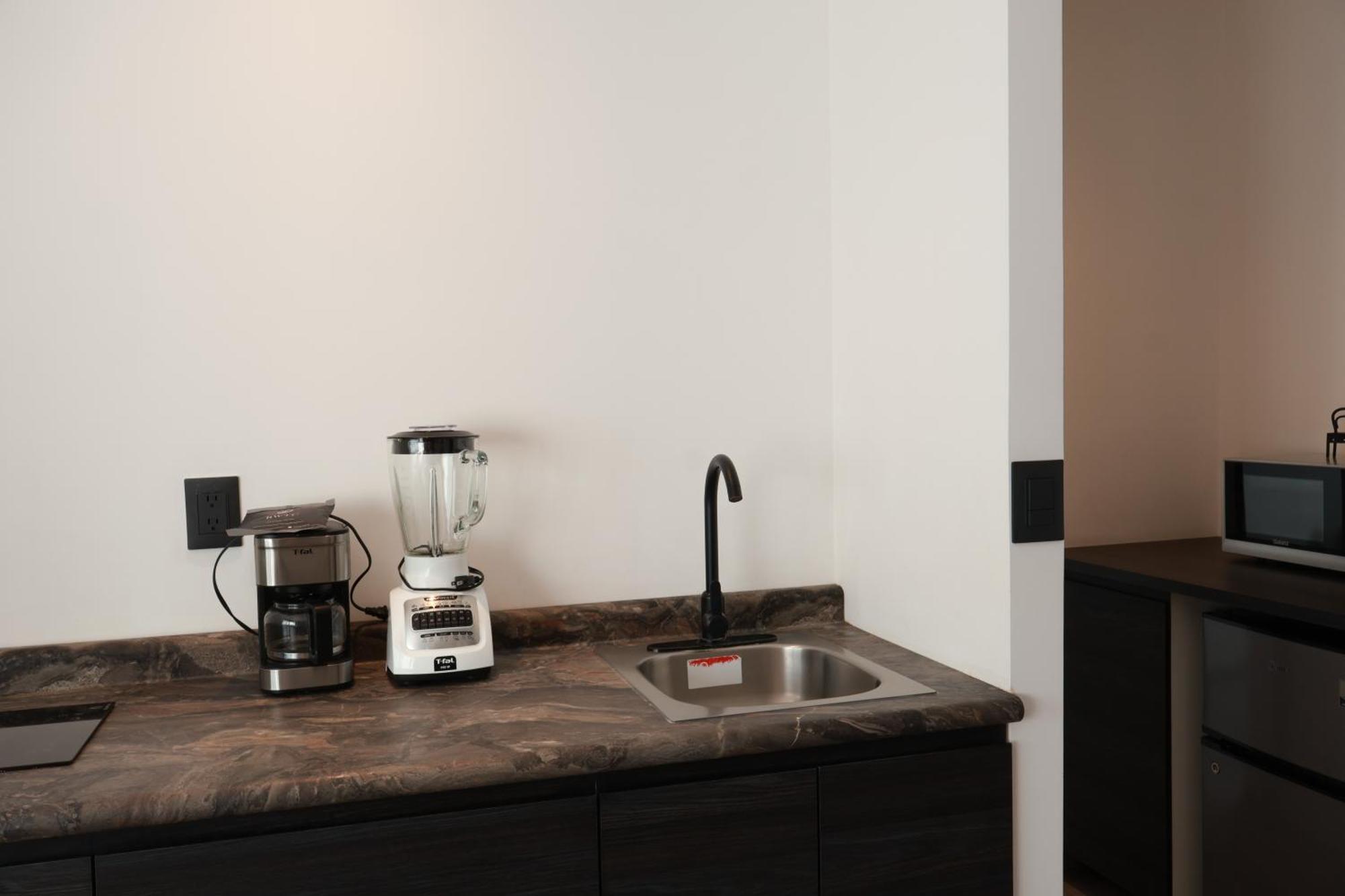 Sanrafa Home Office Suites Мехико Экстерьер фото